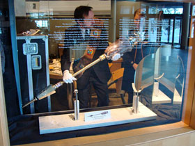 �B�c����3