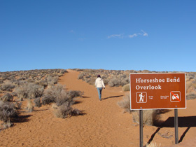 �z�[�X�V���[�x���h02